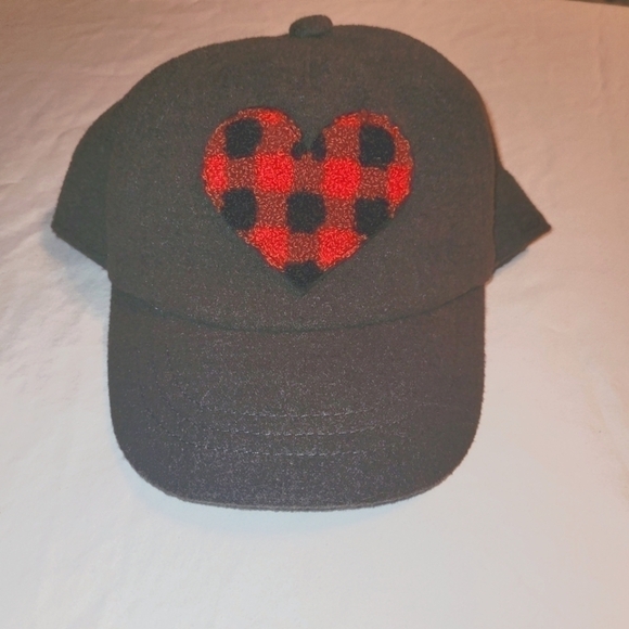 ADJUSTABLE gray with buffalo check heart baseball toddler hat - Picture 1 of 2